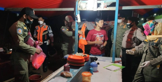 polda banten beri sanksi teguran kepada 172 pelaku usaha yang langgar ppkm darurat 29275