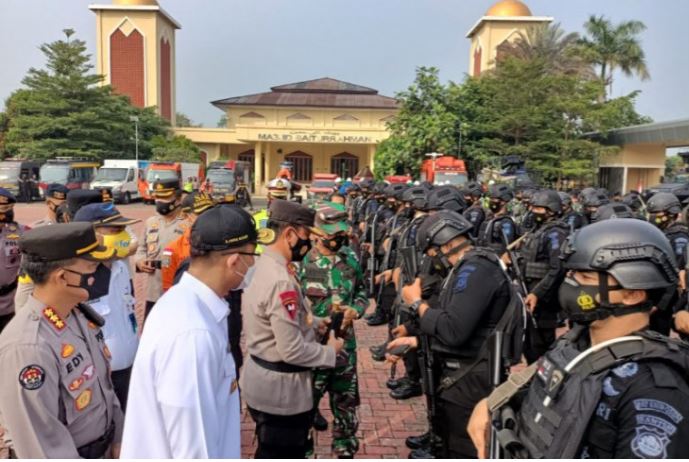 polda banten bersama forkopimda gelar apel pasukan operasi ketupat maung 2021 31238
