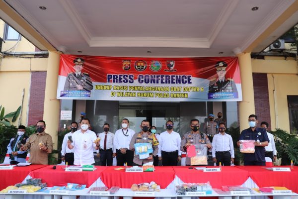 polda banten gelar press conference pengungkapan kasus penyalahgunaan obat daftar g 32601