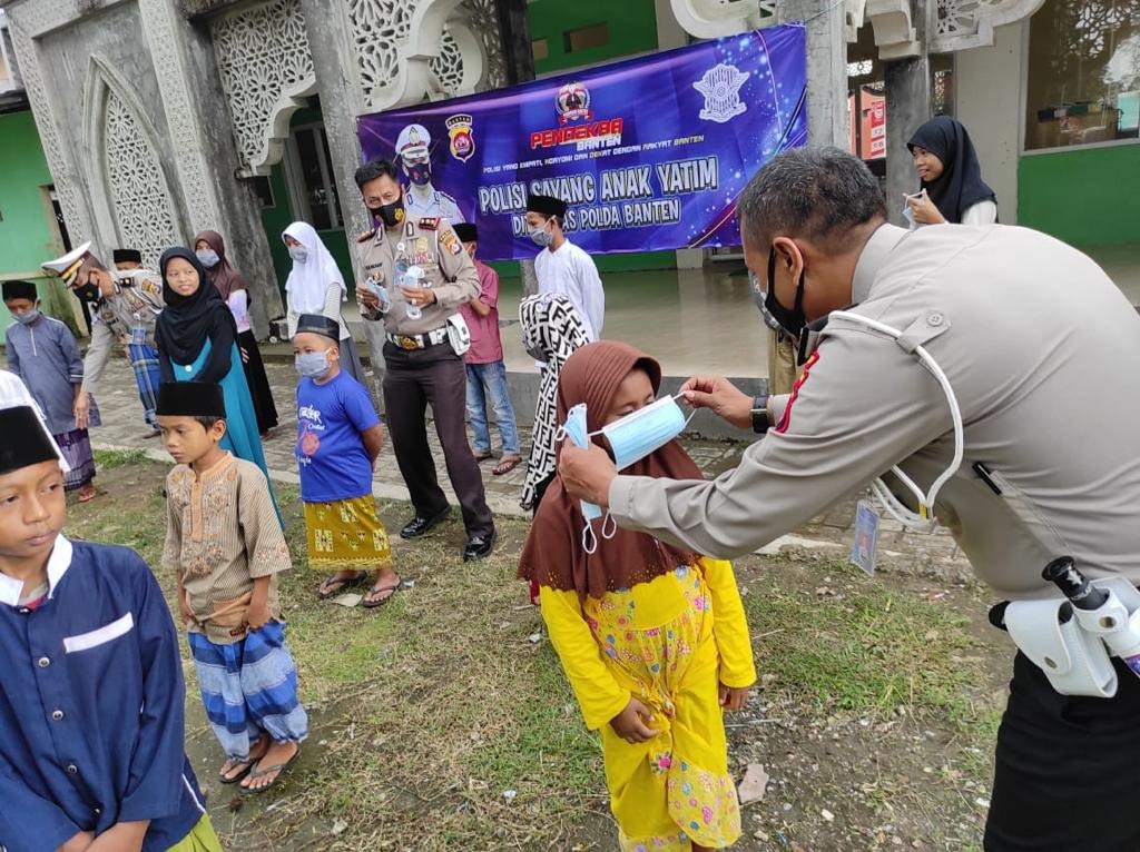 polda banten terus gencarkan program polisi sayang anak yatim 37048