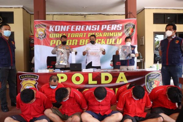 polda bengkulu berhasil ungkap sindikat pemalsu data nasabah bank 21038