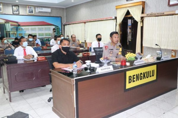 polda bengkulu gelar latihan pra operasi secara virtual 15772