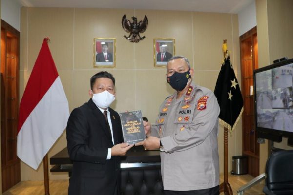 polda bengkulu terima penghargaan presisi award dari lemkapi 26918