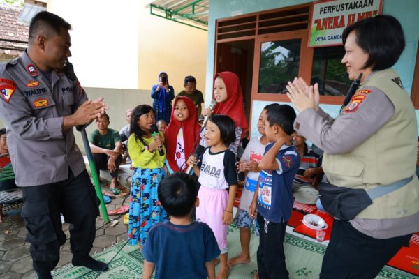 polda diy berikan trauma healing bagi korban longsor di gunungkidul 51811