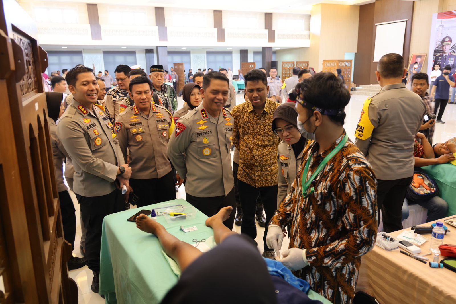 polda diy gelar bakti kesehatan polri yang bertema sunat bareng polisi bakti polri untuk yogyakarta 68021