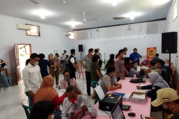 polda gorontalo dalam mendukung upaya pemerintah meningkatkan pelaksanaan pelayanan vaksinasi 45856