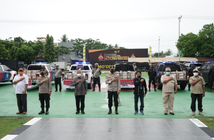 polda gorontalo salurkan bantuan 1 200 ton beras untuk masyarakat terdampak pandemi covid 19 9363