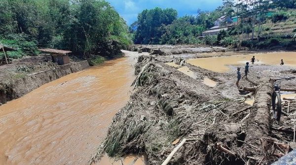 polda jabar akan usut penyebab banjir bandang di garut 25186