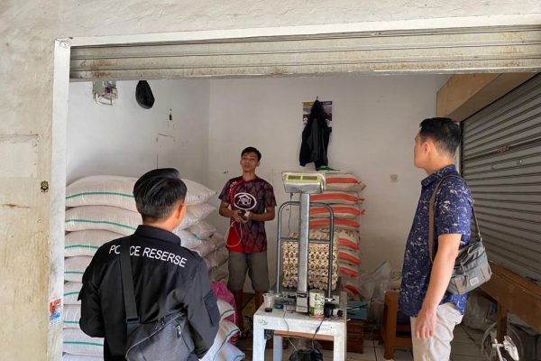 polda jabar bersama polres ciamis gelar pengecekan harga bahan pokok di pasaran jelang bulan ramadhan 71212