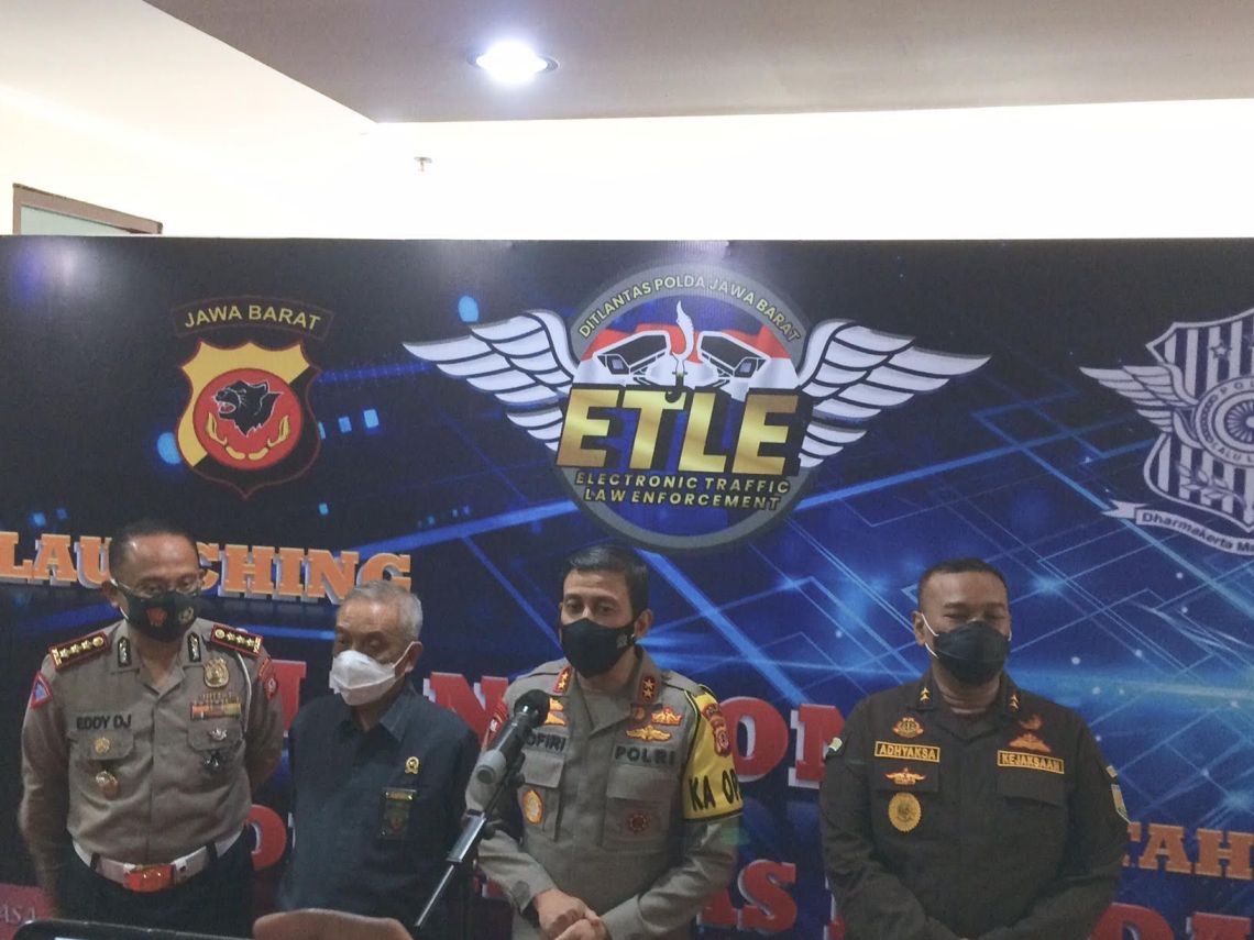 polda jabar pasang etle di 12 titik lokasi 30880