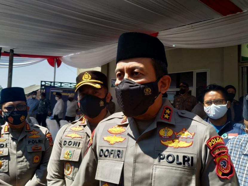 polda jabar usut dugaan pemotongan bansos di karawang dan tasikmalaya 13350