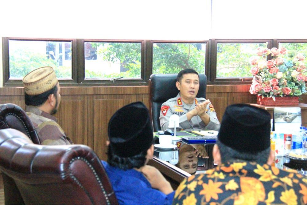 polda jambi pastikan santri berpeluang jadi anggota polri 58630