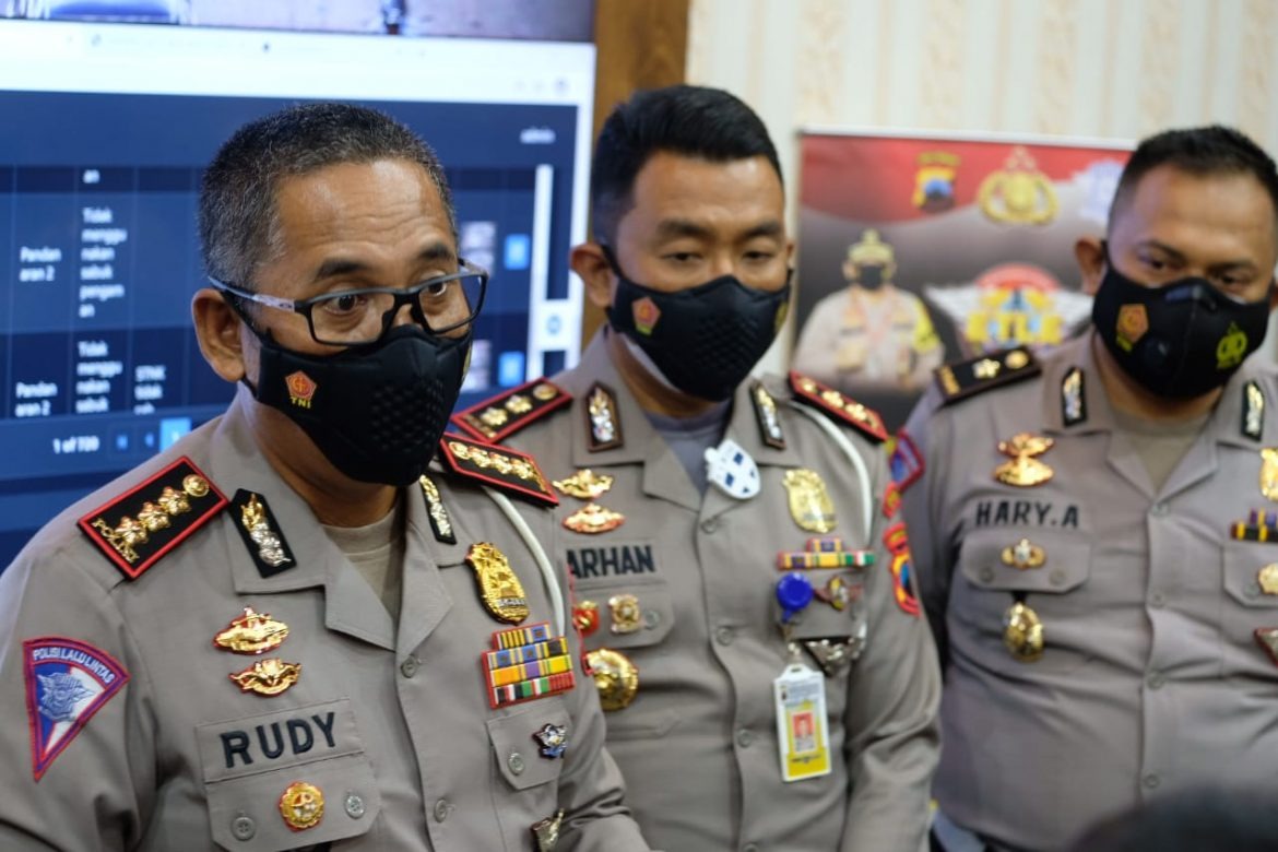 polda jateng akan tindak tegas travel gelap yang masih beroperasi saat larangan mudik tanggal 6 17 mei 2021 31185