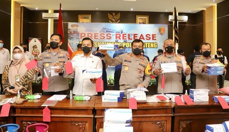 polda jateng berhasil tangkap pelaku penjual alat test antigen ilegal yang meraup untung sebesar rp 28 miliar 31256
