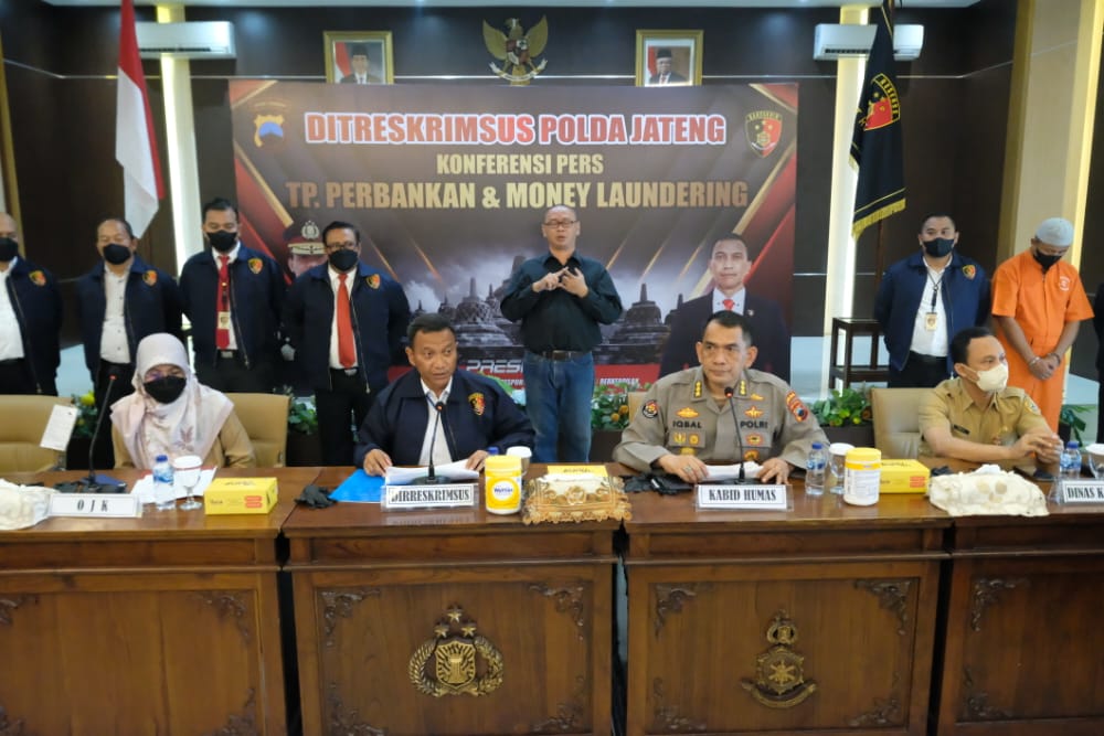 polda jateng berhasil ungkap pelaku pencucian uang di kudus potensi rugikan nasabah capai rp 267 m 50492