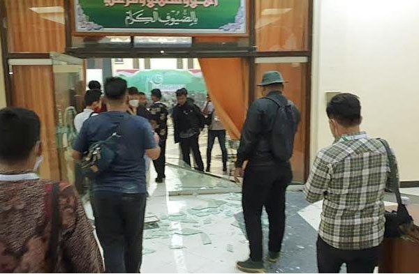 polda jatim amankan enam peserta pembuat ricuh kongres hmi xxxi 17980