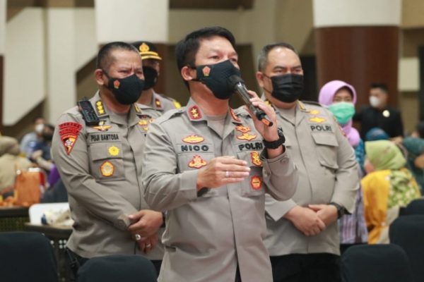 polda jatim siapkan 24 100 dosis vaksin booster di 99 titik 23182