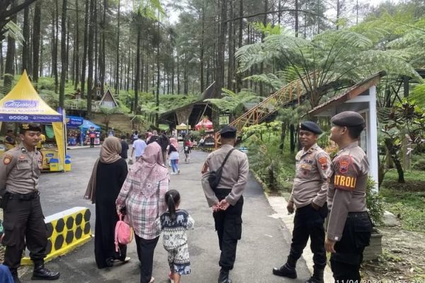 polda jawa tengah gencarkan patroli guna amankan pemukiman saat idul fitri 1445 hijriah 72500