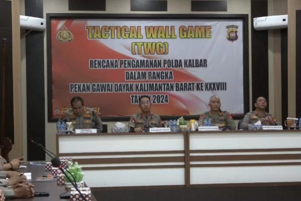 polda kalbar gelar tactical wall game susun strategi pengamanan gawai dayak xxxviii tahun 2024 74222