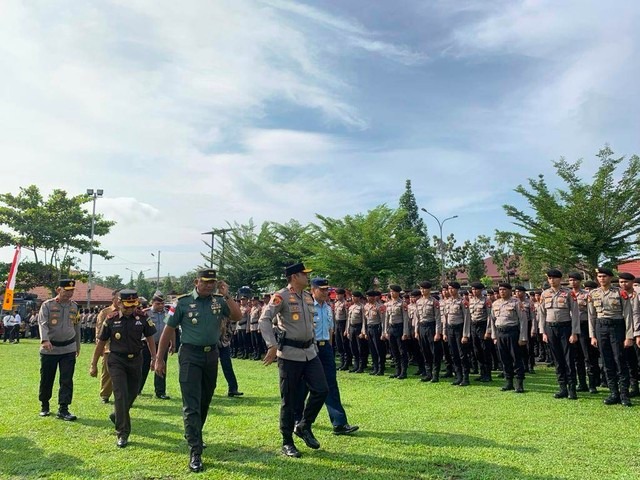 polda kalbar turunkan 2 394 personel untuk pengamanan kongres hmi di pontianak 66555