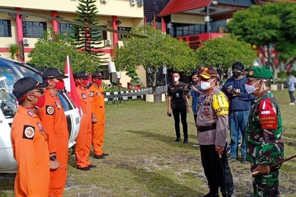 polda kalteng bersama korem 102 panju panjung gelar apel kesiapsiagaan tanggulangi karhutla 34590