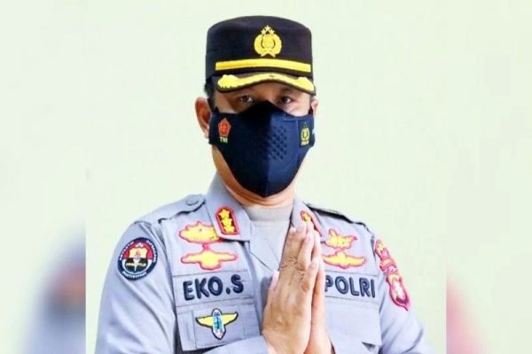 polda kalteng imbau masyarakat patuhi 5m guna antisipasi omicron 23358
