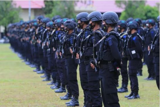 polda kalteng kirim dua kompi pasukan brimob amankan pon xx papua 27387