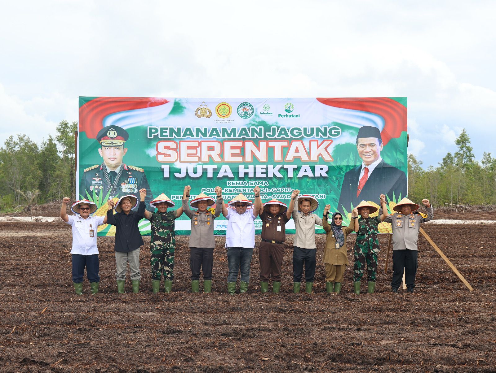 polda kalteng tanam jagung di lahan 1 200 hektare 83264