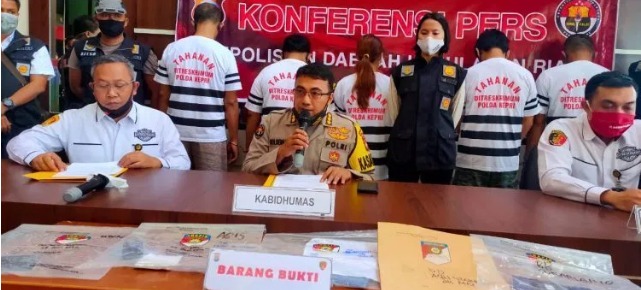 polda kepri berhasil amankan lima tersangka terkait kasus tppo 15632