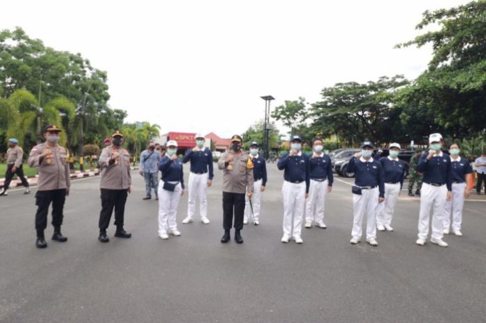 polda kepri dan budha tzu chi salurkan 5 000 paket sembako 36395