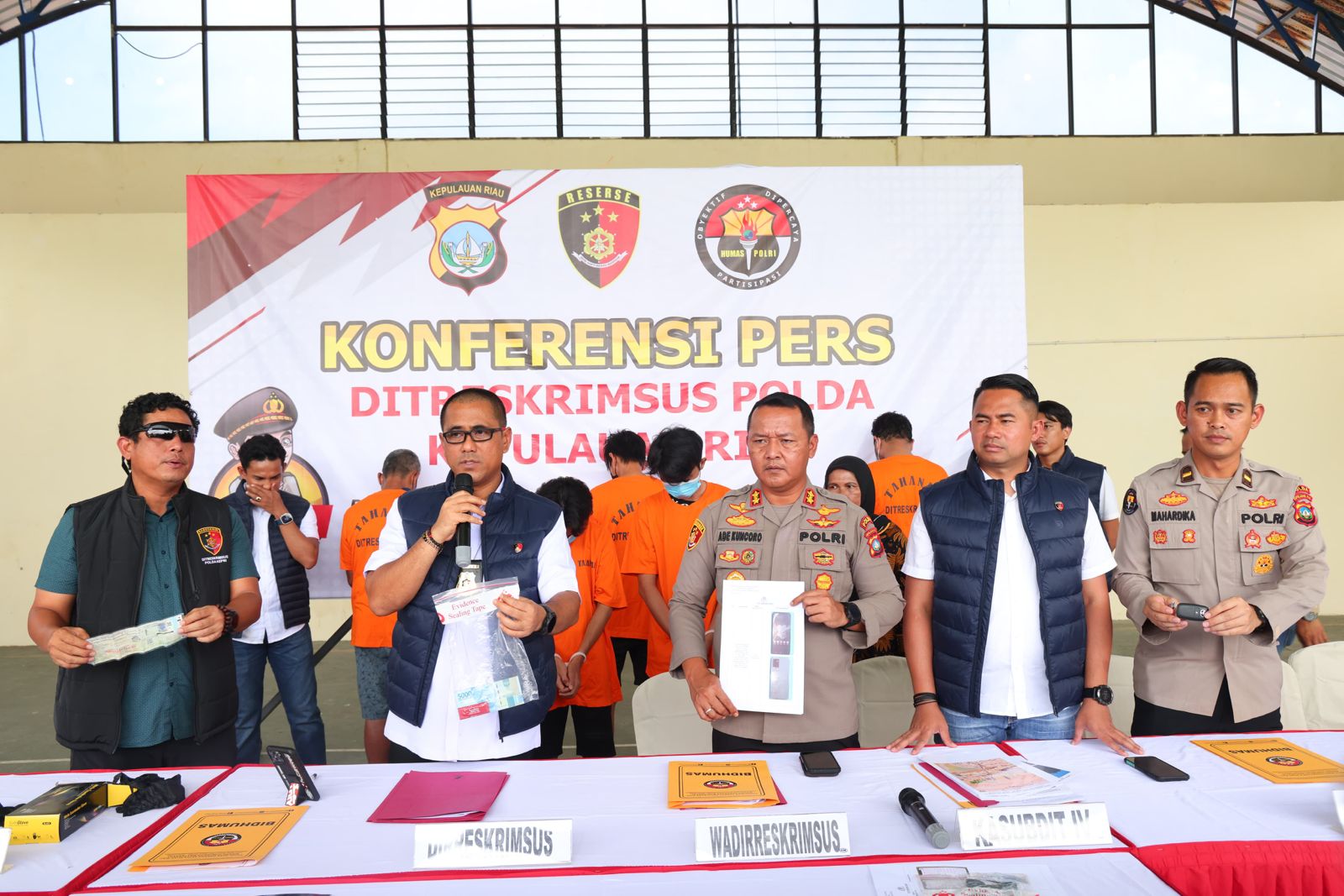 polda kepri ungkap jaringan prostitusi online melalui michat 69831