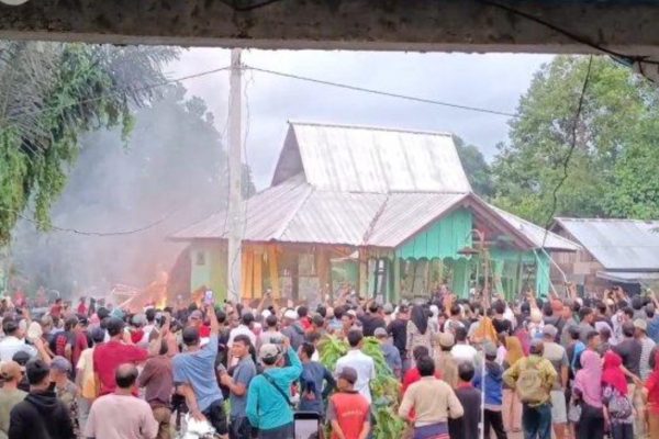 polda lampung imbau masyarakat suoh lambar menahan diri pasca pembakaran kantor ppa 71265
