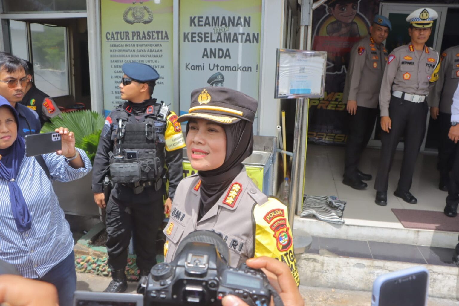 polda lampung lakukan screening tiket kapal saat arus balik idul fitri 1445 hijriah 72497