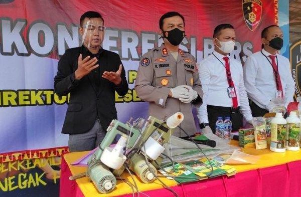 polda lampung sita 500 liter pupuk cair dan 1 725 kg pupuk padat ilegal di pringsewu 17638