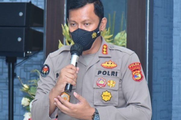 polda lampung terus gencar lakukan vaksinasi kepada masyarakat 37223