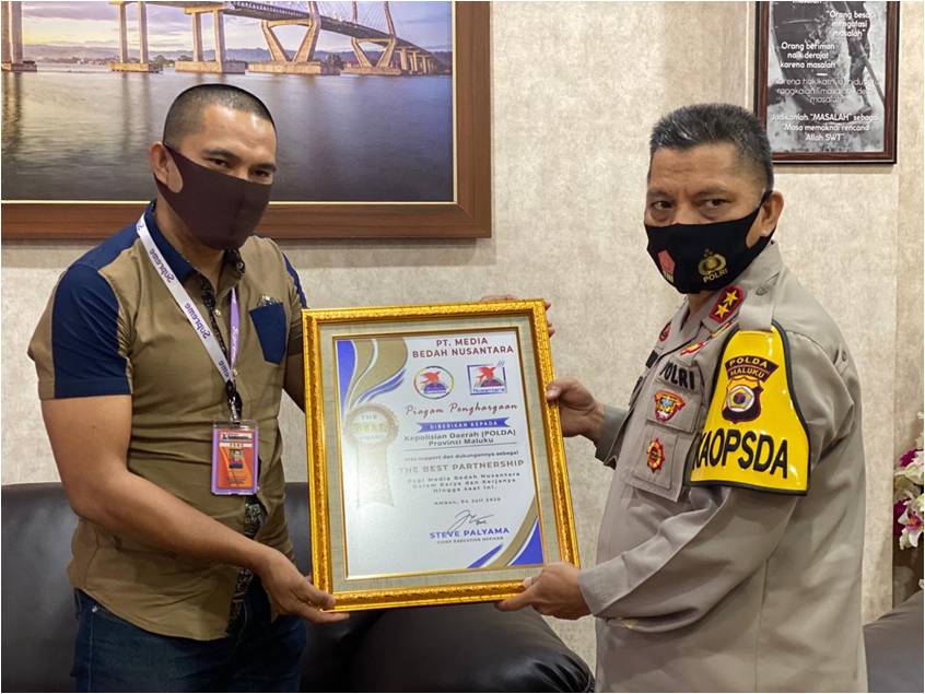 polda maluku raih penghargaan dari insan media 35022