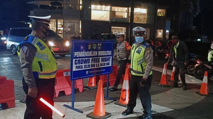 polda metro jaya akan berlakukan crowd free night di jakarta saat malam tahun baru 2022 17768