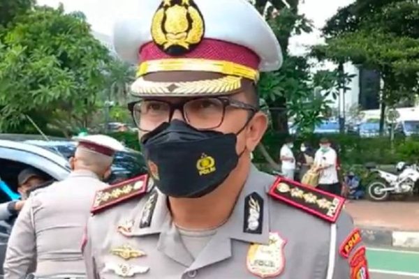 polda metro jaya berlakukan aturan ganjil genap kecuali tenaga kesehatan 17887
