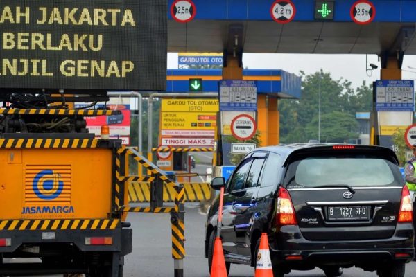 polda metro jaya berlakukan ganjil genap di tol jakarta cikampek ini waktunya 72102