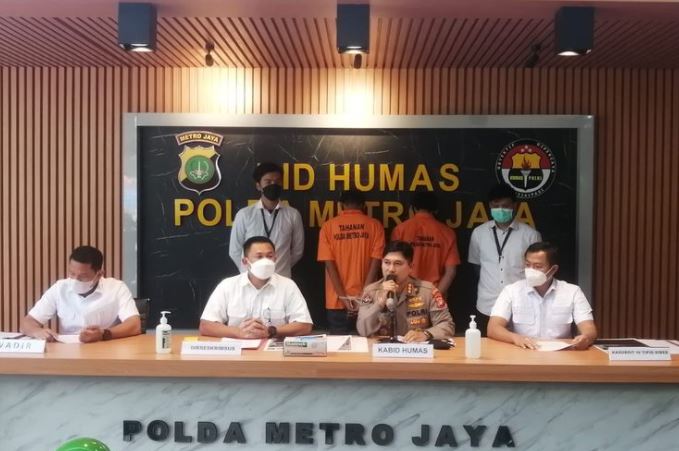polda metro jaya kejar direktur perusahaan pengelola robot trading fahrenheit 45160