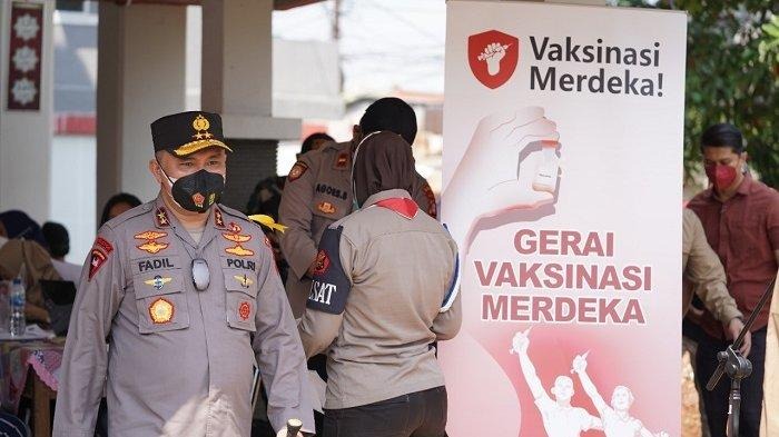 polda metro jaya sebar titik vaksinasi merdeka percepat penanganan covid 19 di 900 rw 26553