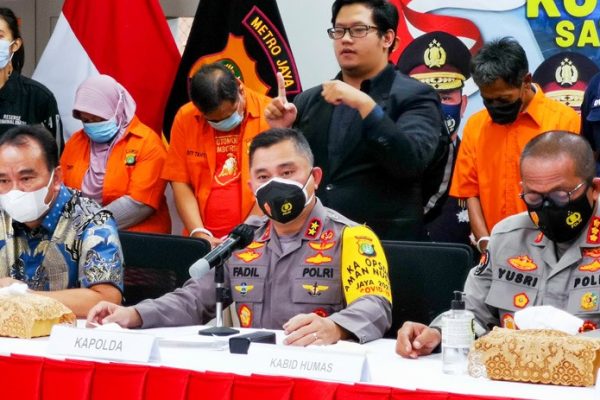 polda metro jaya tangkap fk terkait kasus sertifikat rumah 15992