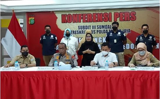 polda metro jaya tangkap pemilik klinik kecantikan ilegal di ciracas jakarta timur 16000