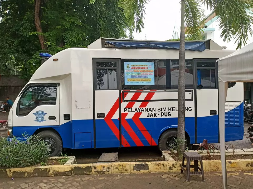 polda metro jaya tiadakan sim keliling selama libur lebaran 72406