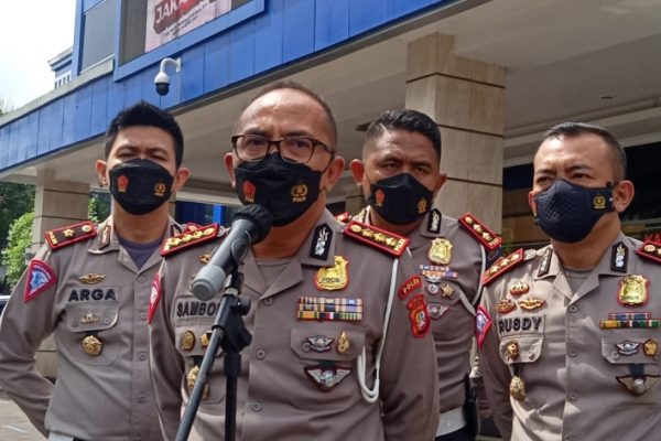 polda metro jaya tilang 124 kendaraan berpelat dewa dalam 3 hari 17828