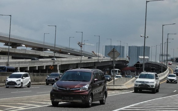 polda metro jaya ungkap jam rawan macet di simpang cikunir di masa mudik 57040