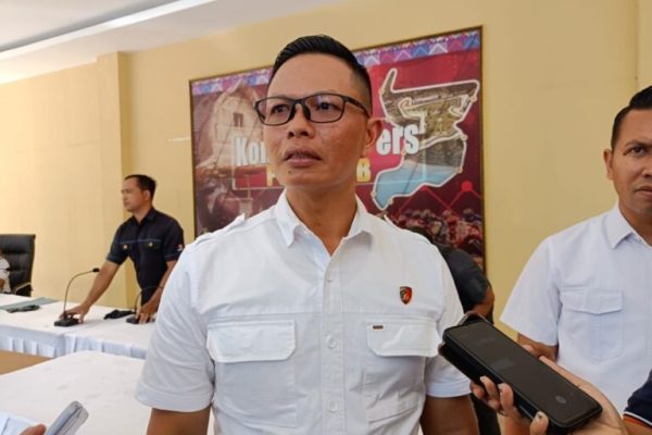 polda ntb amankan tersangka penggelapan barang elektronik dan mobil 73120