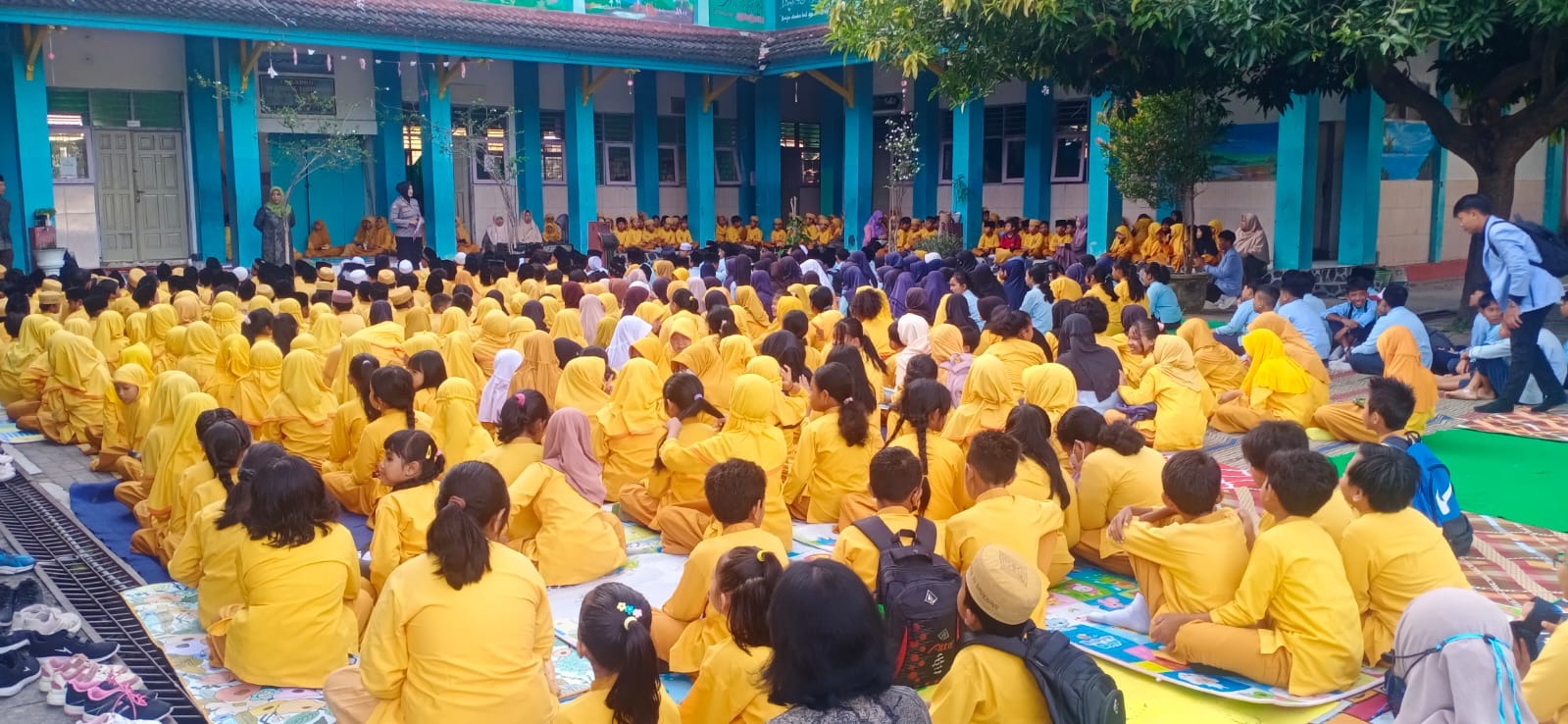 polda ntb berikan penyuluhan tentang narkoba bullying dan keamanan digital di sdn 13 ampenan 84511