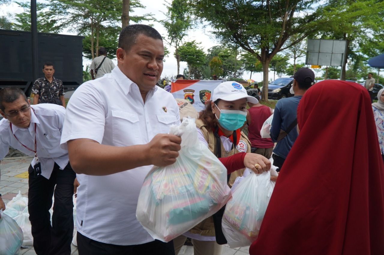 polda ntb menggelar bantuan sosial kemasyarakatan 50625