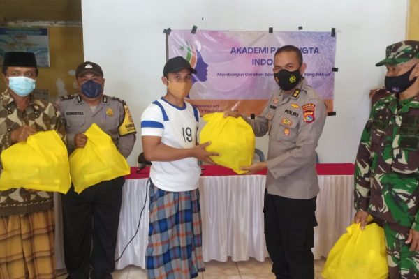 polda ntb percepat vaksinasi di lombok dengan door prize dan reward untuk nakes 24580